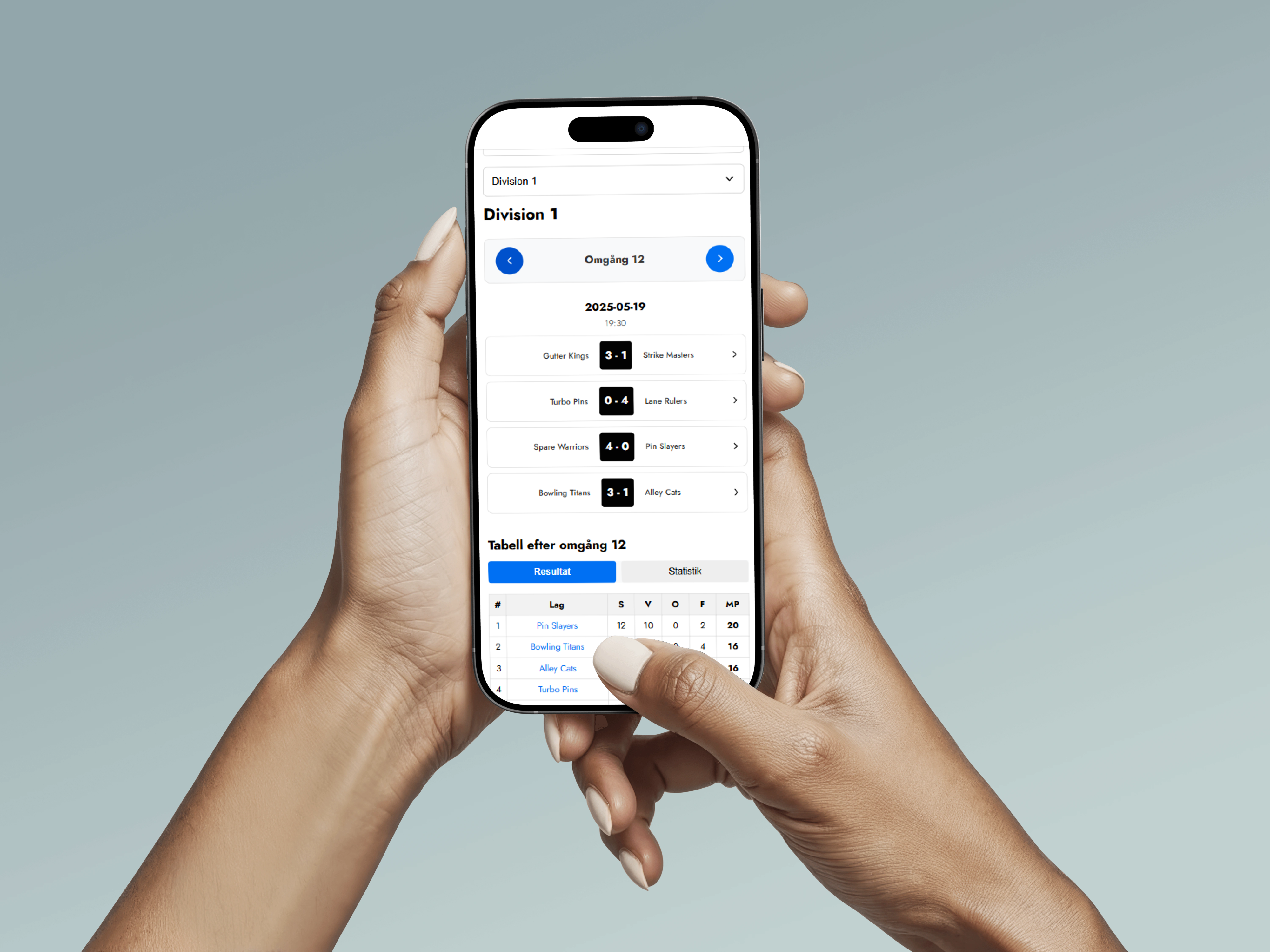 Publik ligasida i mobilen med tabell, spelschema och spelarstatistik